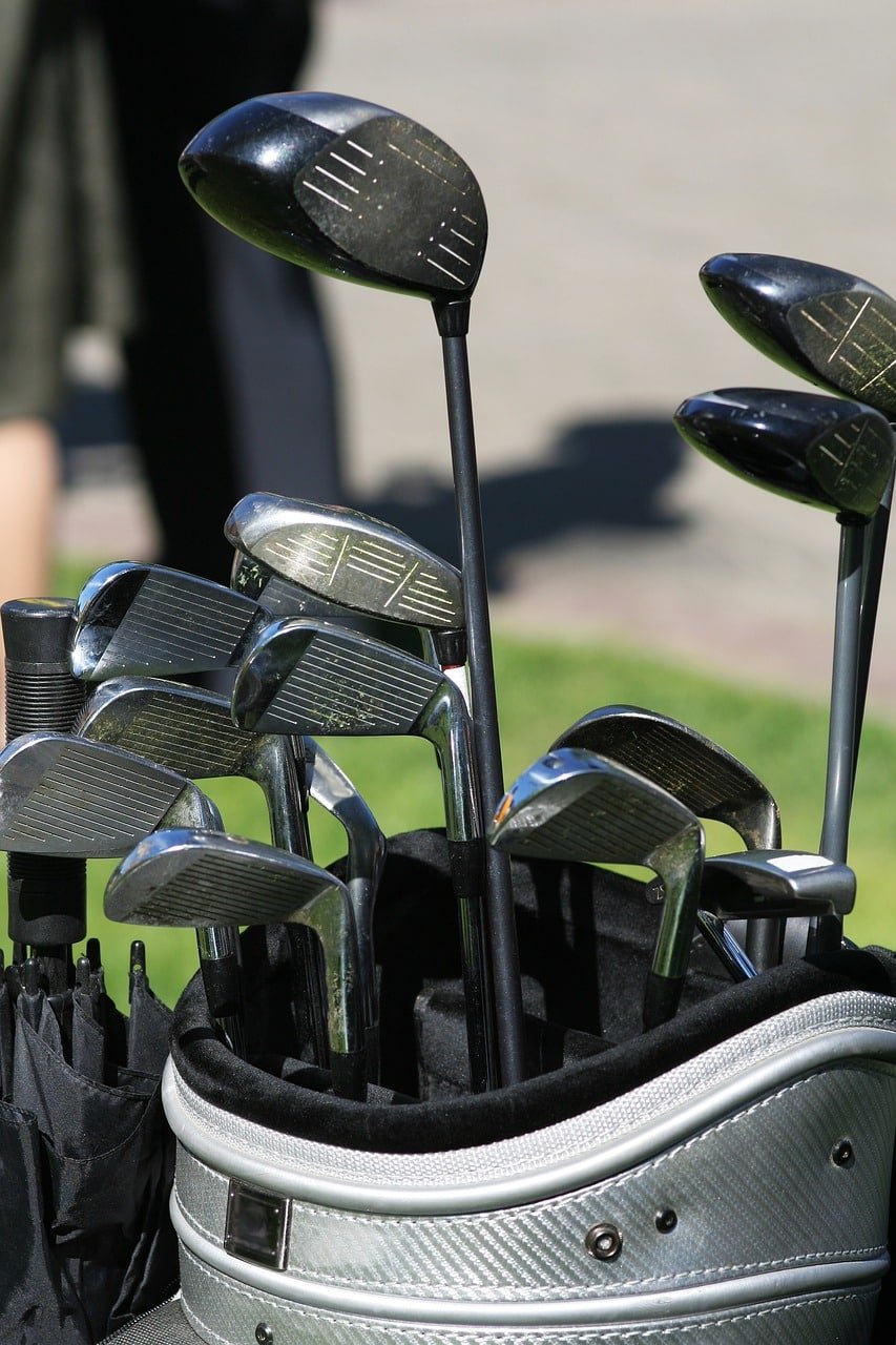 How Many Clubs Are in a Golf Bag?